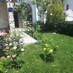 Mamich Apartament *